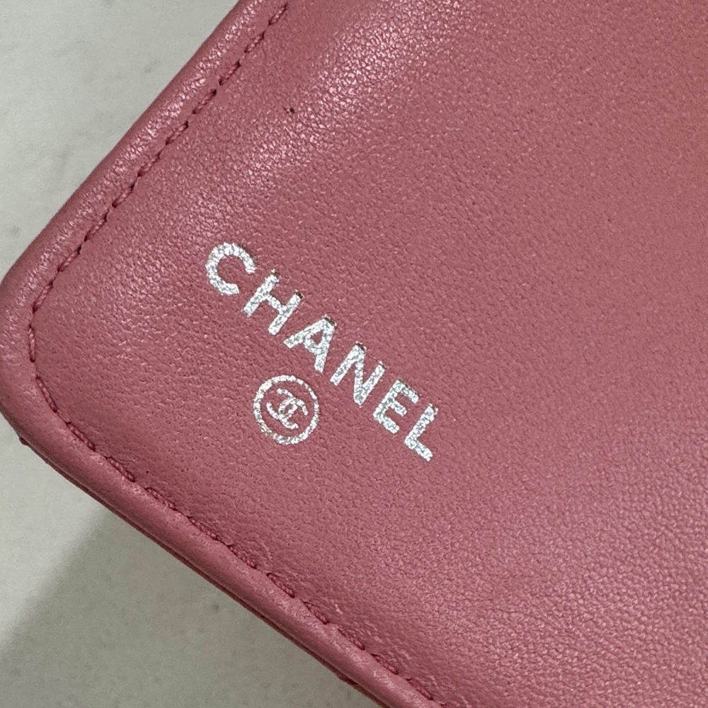 Chanel Pink Quilted Leather Wallet - Picture 7 of 11